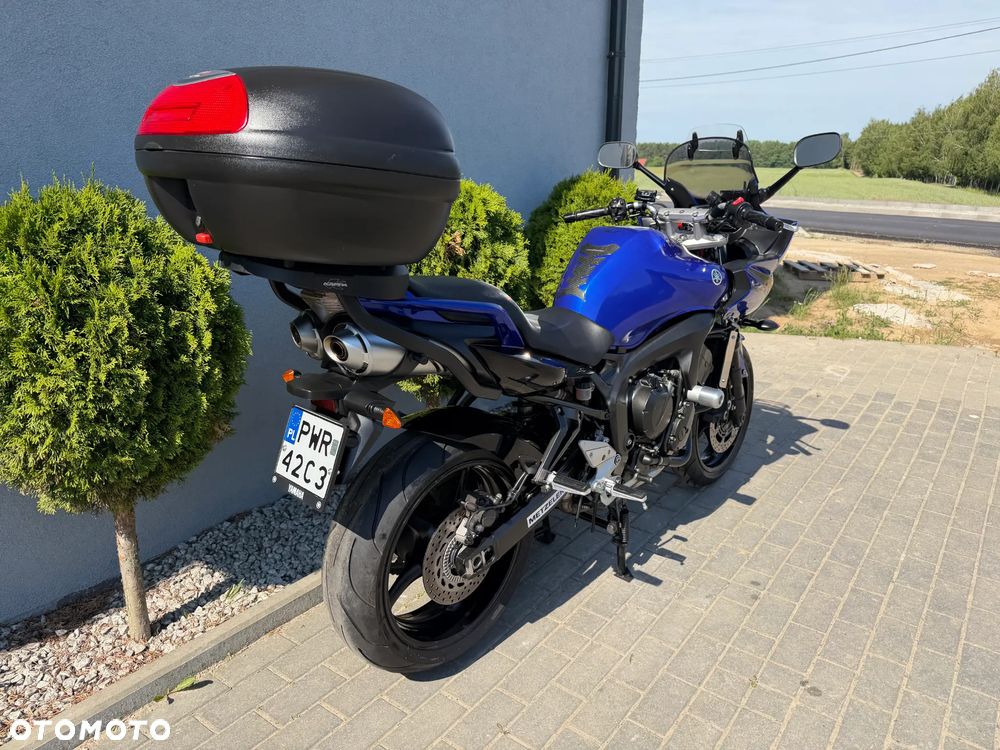 Yamaha FZ - 27