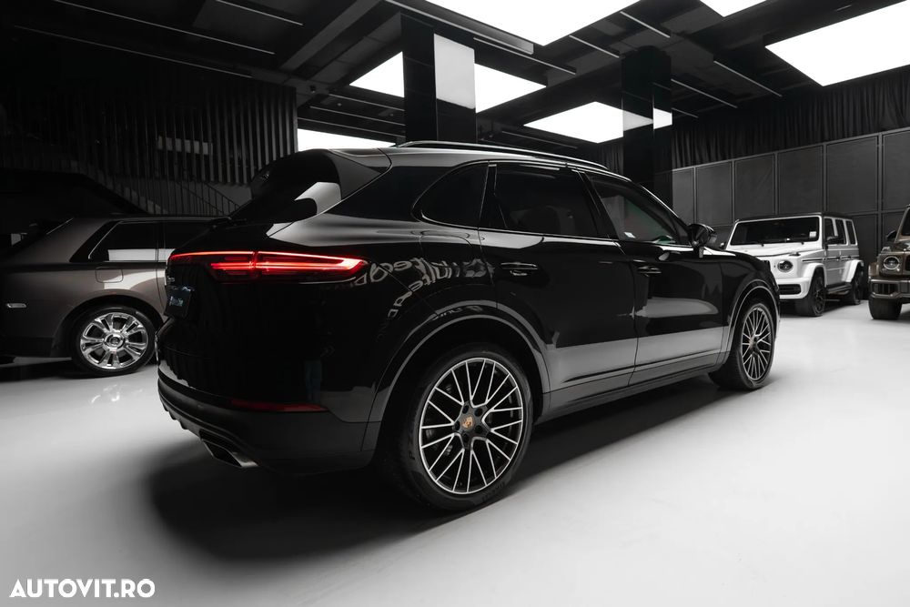 Porsche Cayenne - 10
