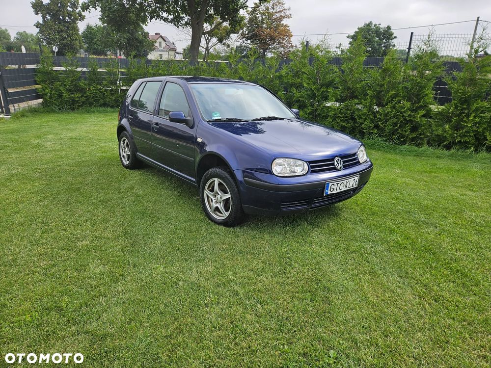 Volkswagen Golf 1.6 Basis - 4