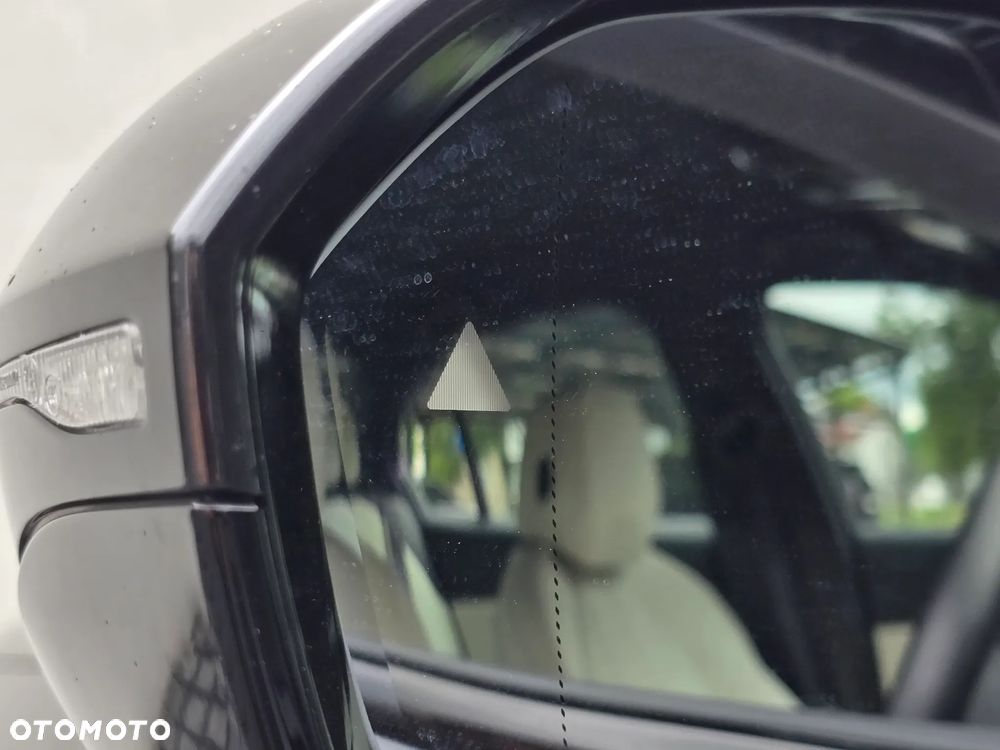 BMW Seria 5 520d xDrive - 16