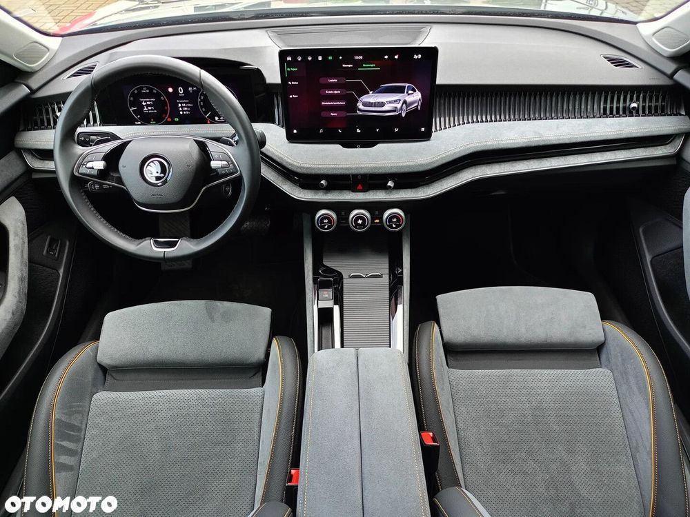 Skoda Superb 1.5 TSI mHEV Selection DSG - 6