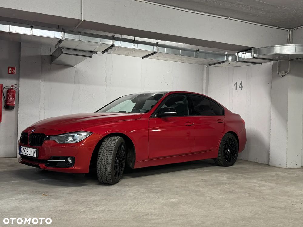 BMW Seria 3 320i Sport Line - 12