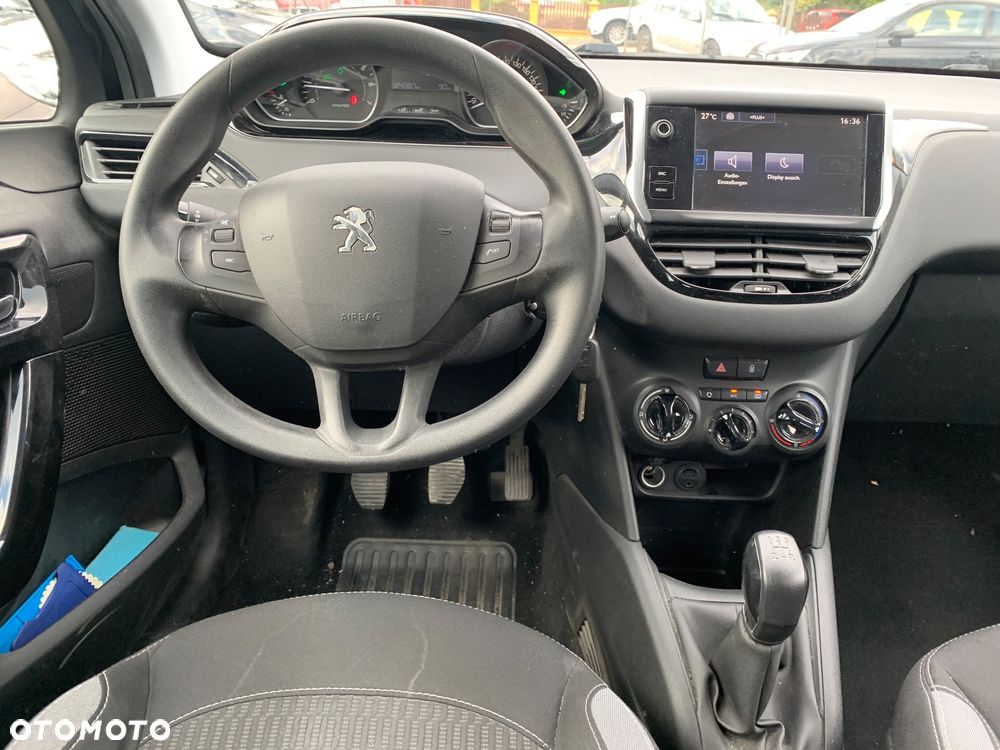 Peugeot 208 1.2 PureTech Allure - 23
