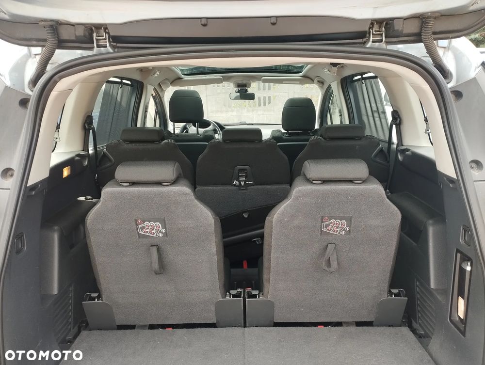 Peugeot 5008 - 15