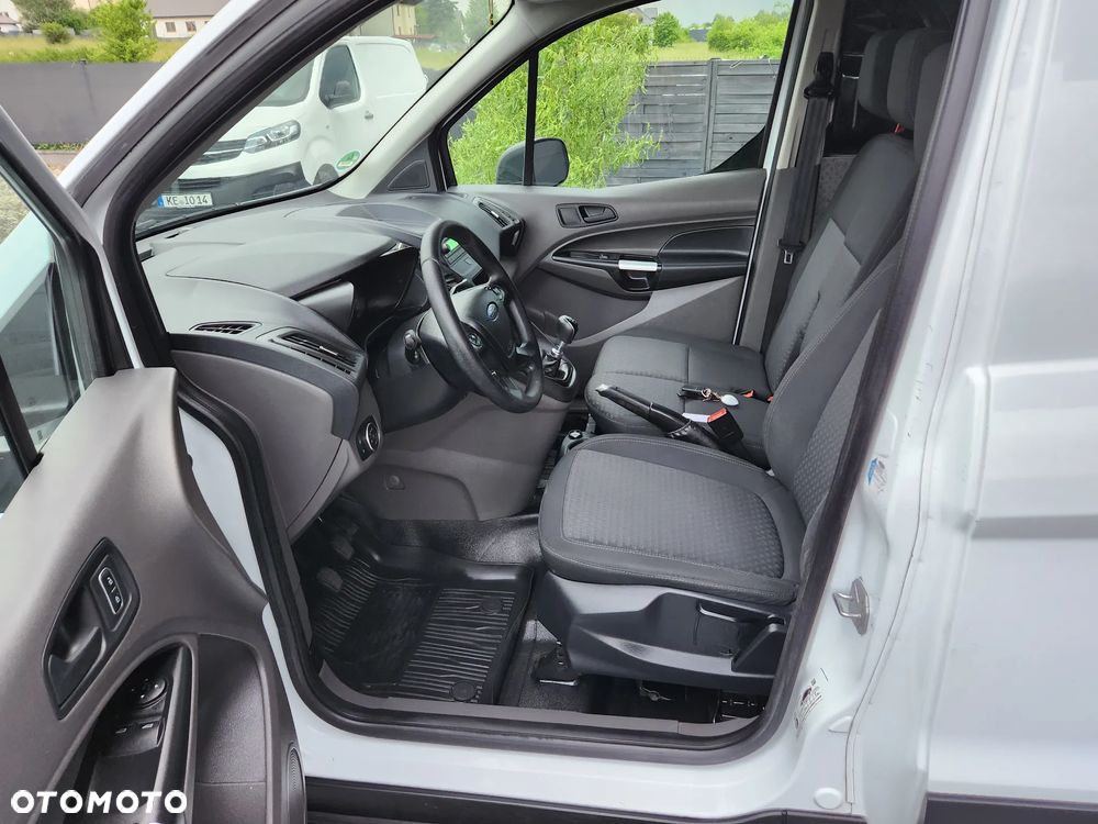 Ford Transit connect - 8