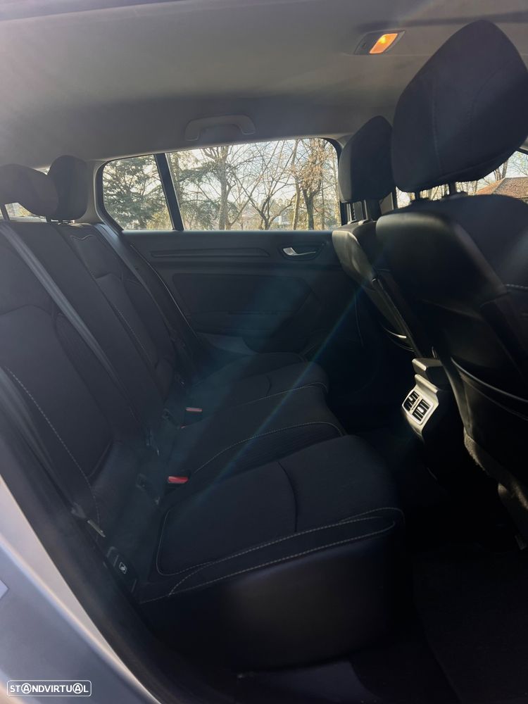 Renault Mégane Sport Tourer BLUE dCi 115 EDC INTENS - 10