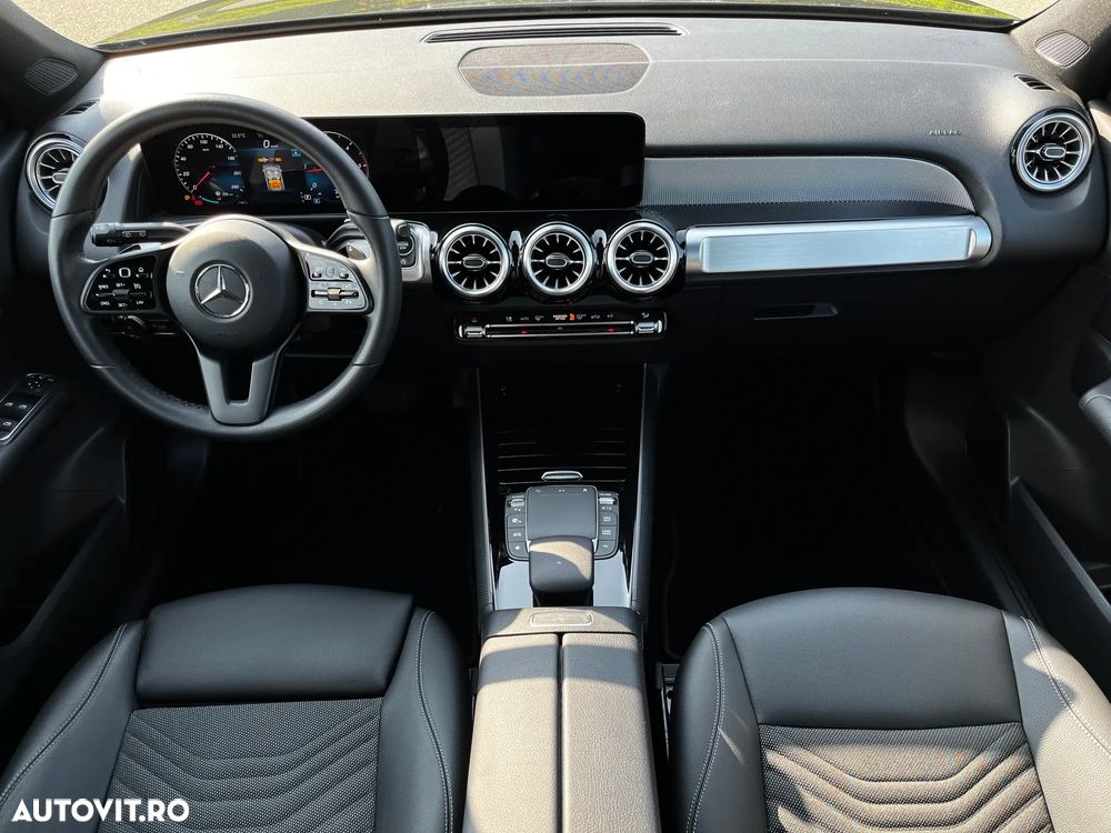 Mercedes-Benz GLB - 12