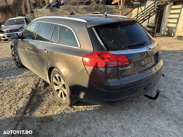 Usa FATA  Opel Insignia Breack