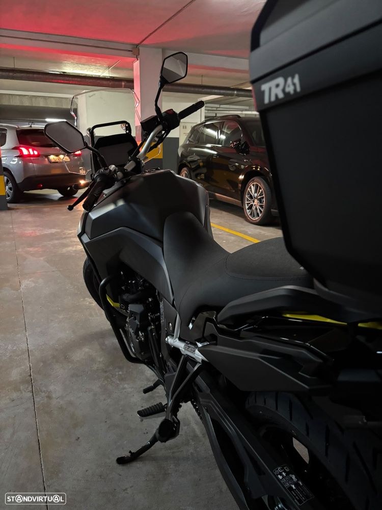 Suzuki v-strom 800 - 3