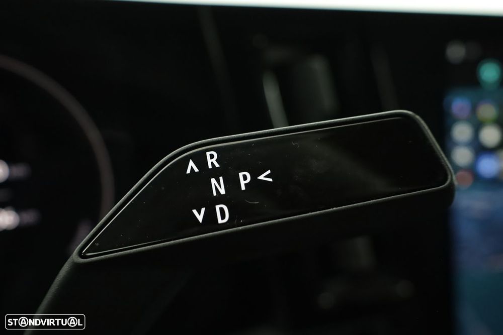 Renault Austral 1.2 E-Tech Iconic - 17