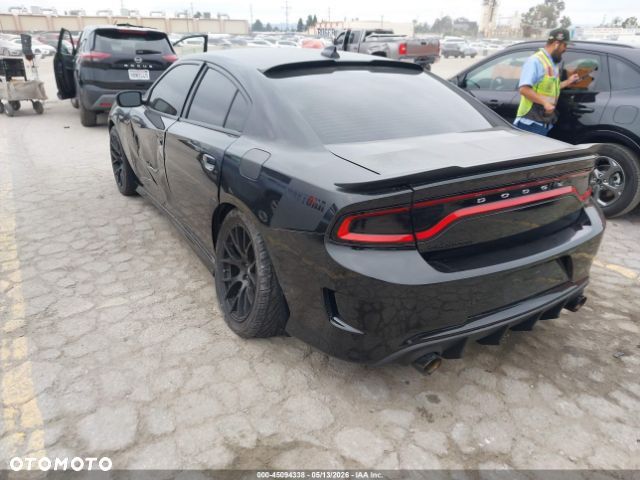 Dodge Charger 5.7 R/T - 4