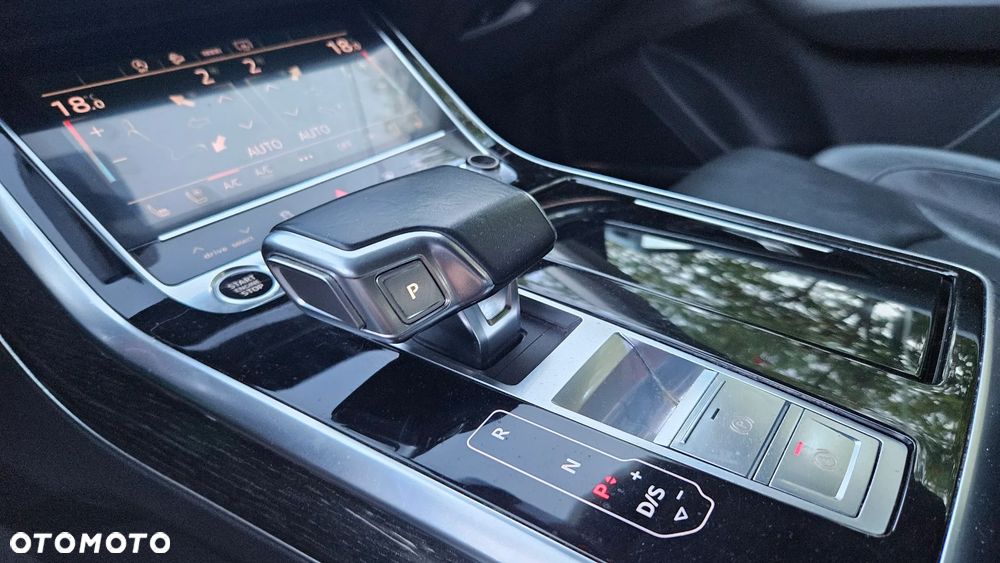 Audi Q8 50 TDI mHEV Quattro Tiptronic - 8