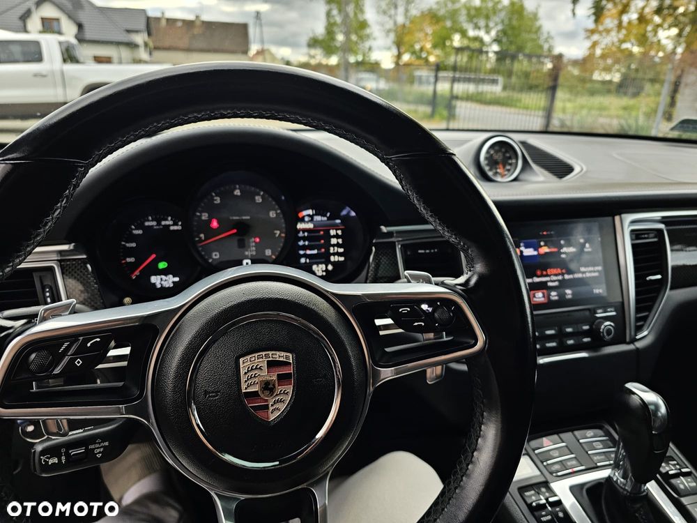 Porsche Macan S - 16