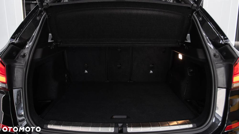 BMW X1 xDrive20i M Sport - 36