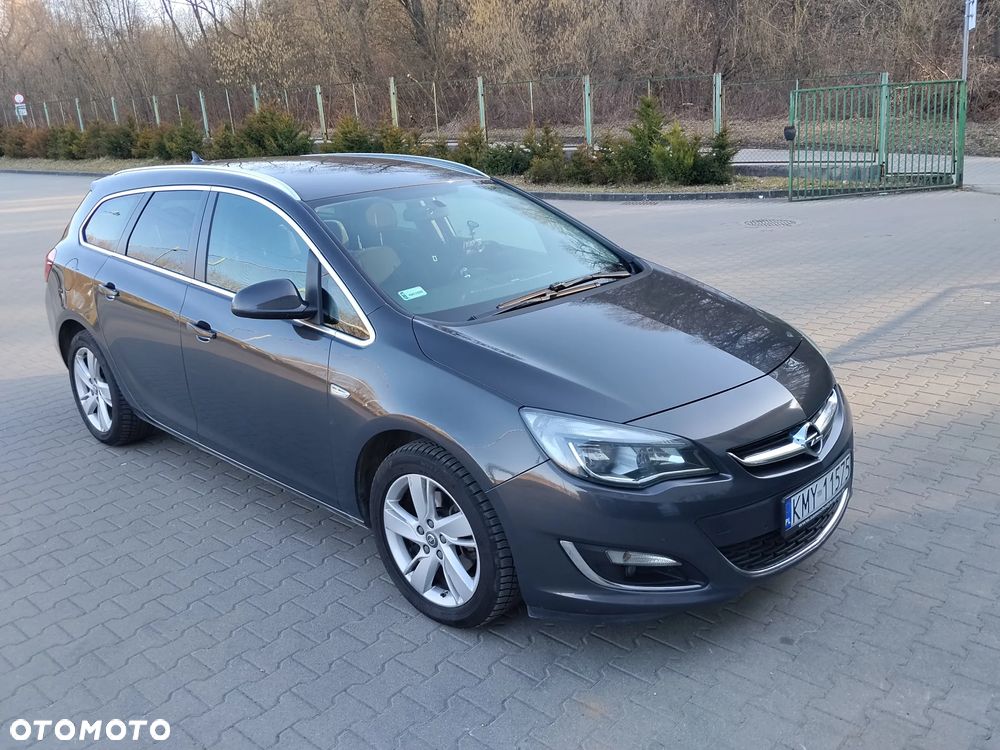 Opel Astra 1.6 CDTI Cosmo - 1