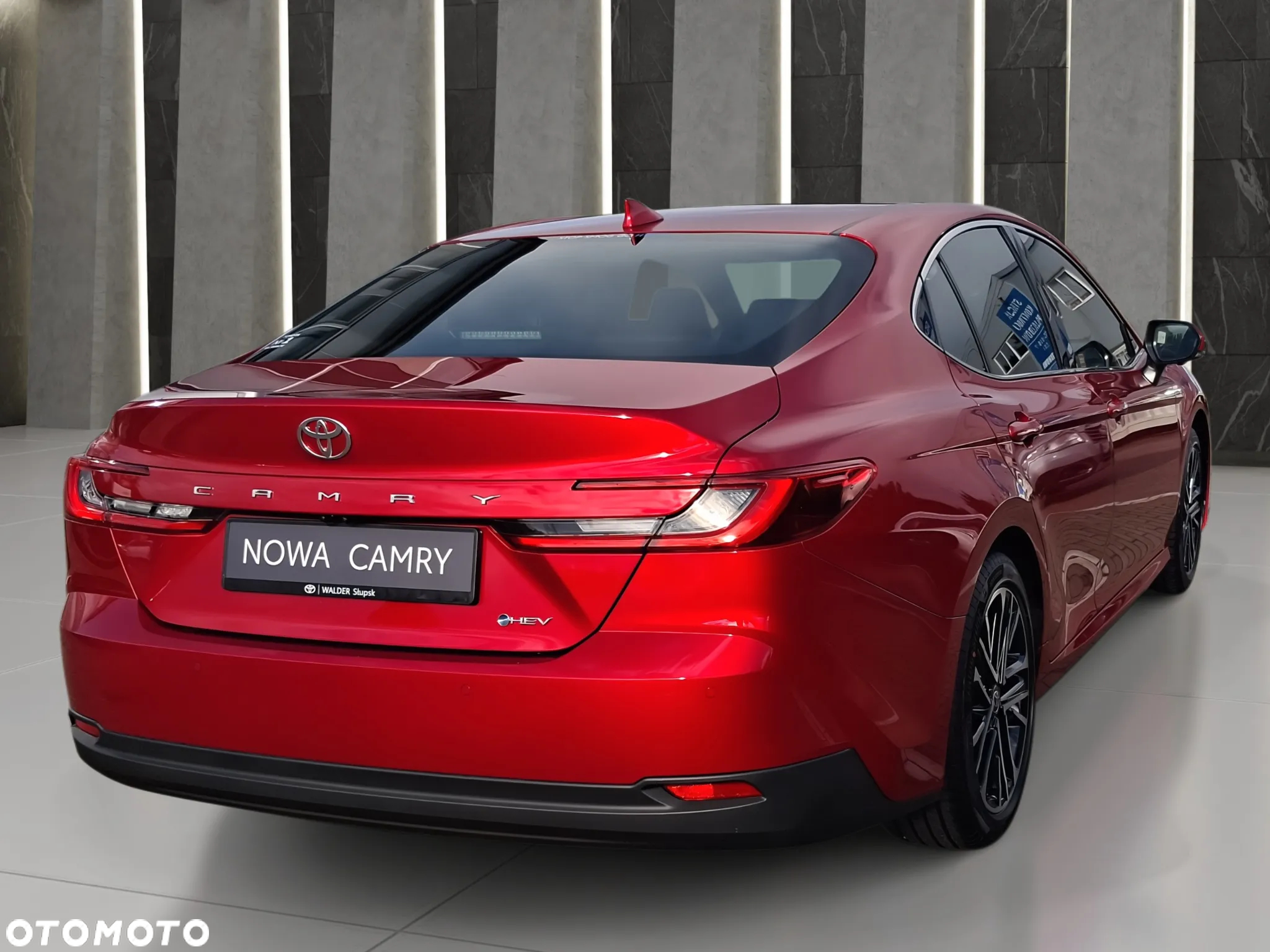 Toyota Camry 2.5 Hybrid Dynamic Force Executive e-CVT - 8