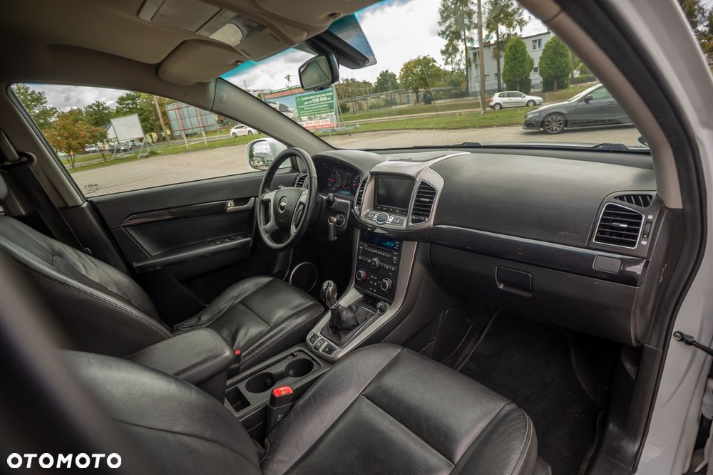 Chevrolet Captiva 2.2 4WD LTZ - 27
