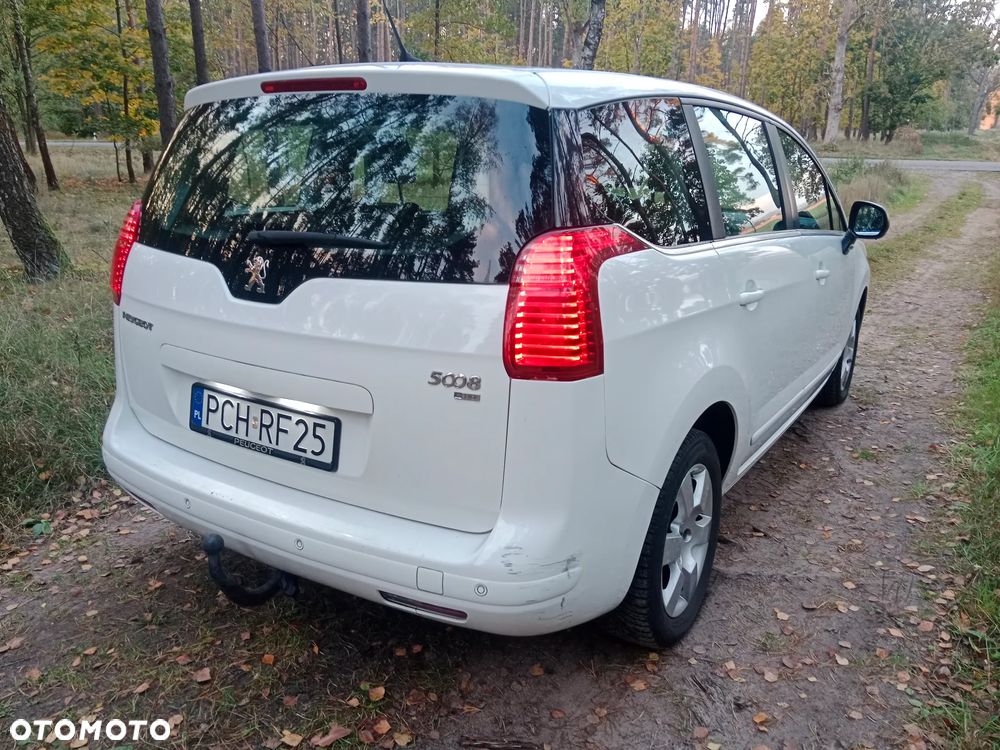 Peugeot 5008 - 5
