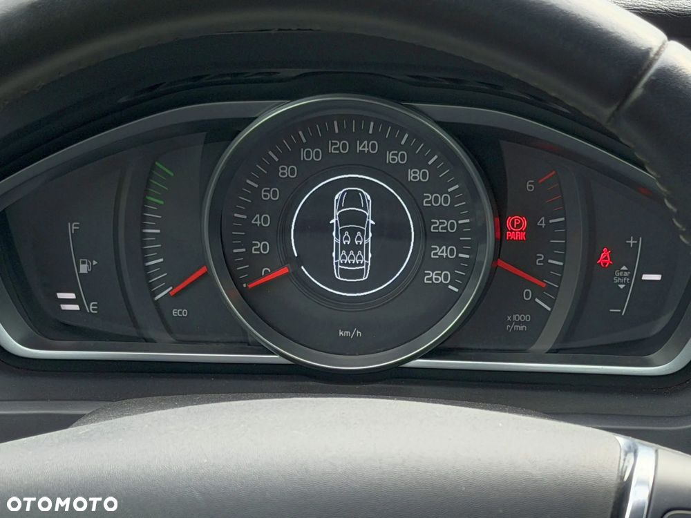 Volvo V40 Cross Country D3 Summum - 16