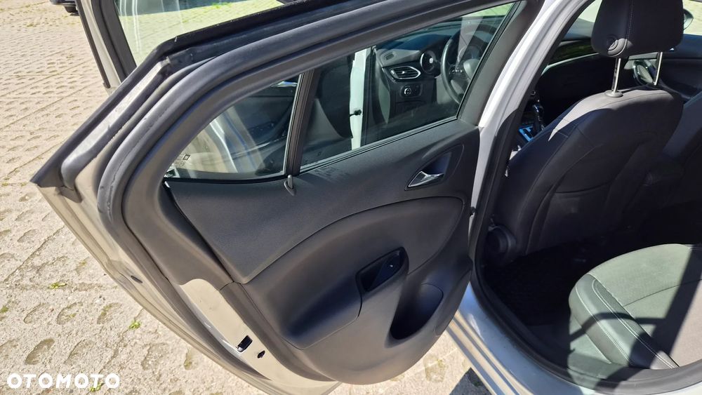 Opel Astra 1.4 T Elite S&S - 17