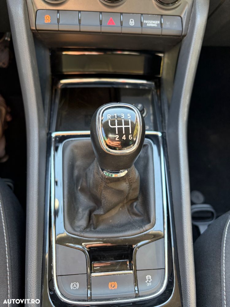 Skoda Karoq 1.0 TSI ACT Tour - 14