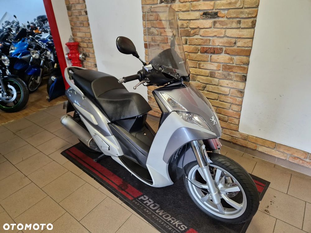 Peugeot Geopolis - 26