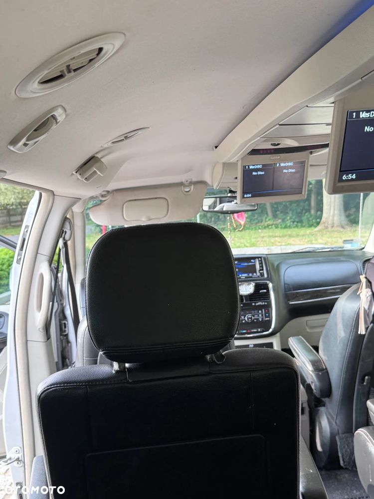 Chrysler Town & Country 3.6 Touring - 15