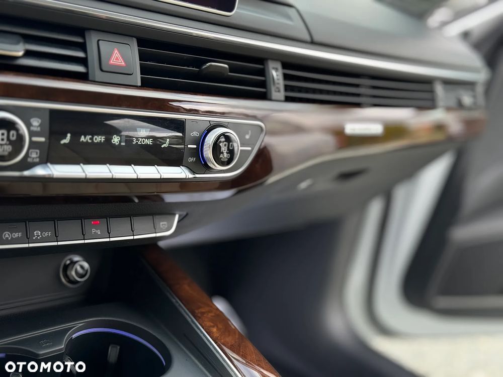 Audi A4 Limousine - 23