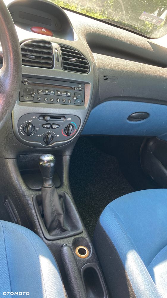Peugeot 206 - 7
