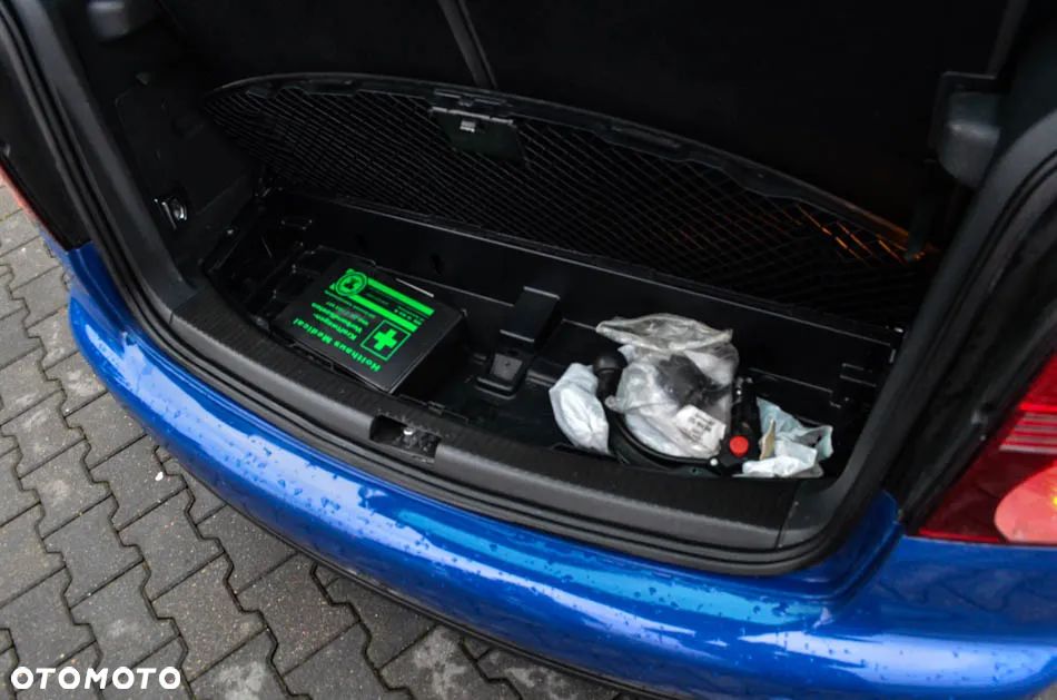 Volkswagen Touran 2.0 TDI DPF Highline - 40