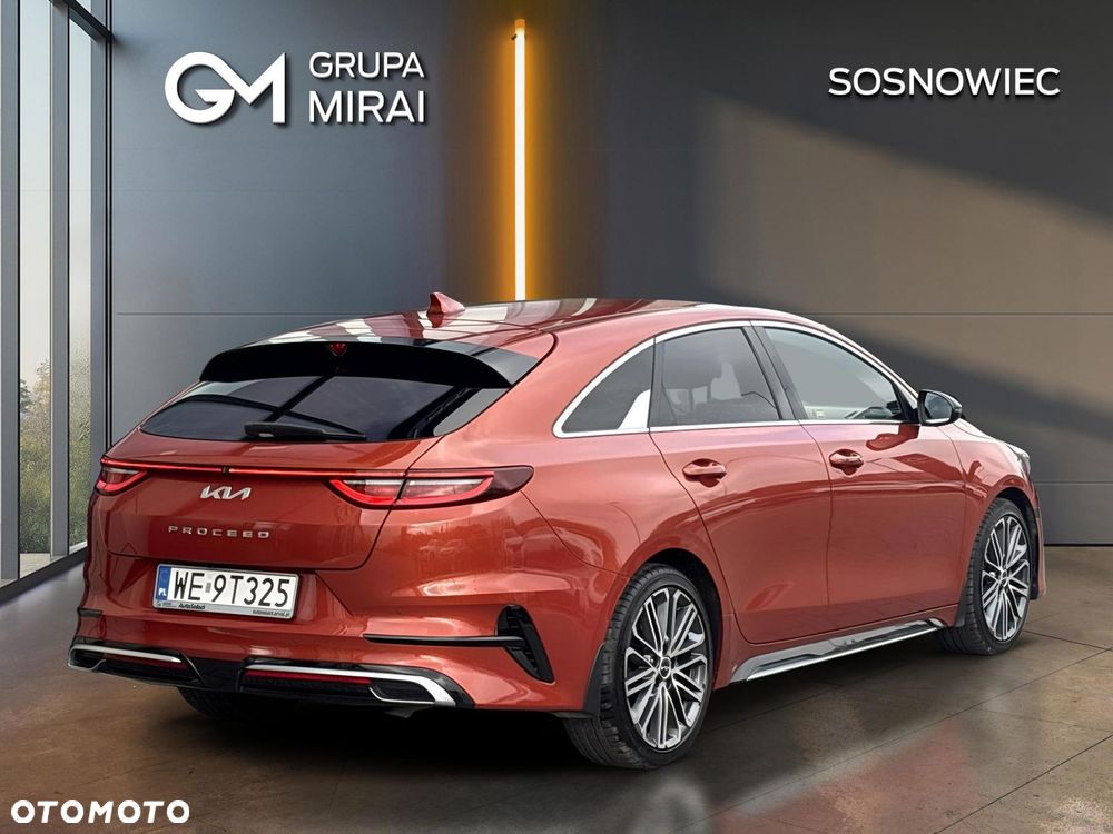Kia ProCeed - 5