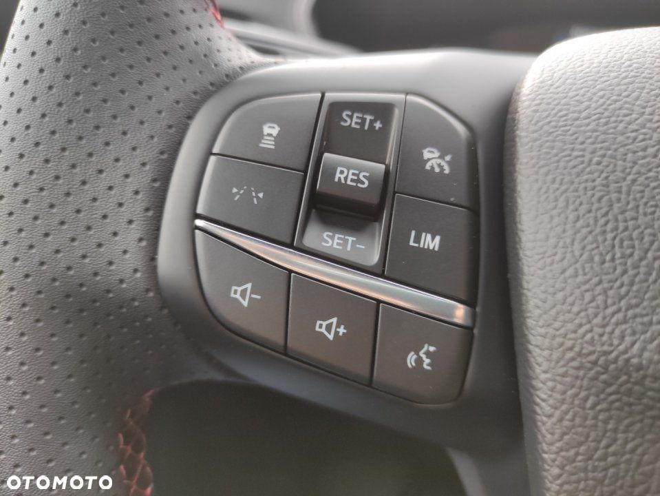 Ford Kuga - 14