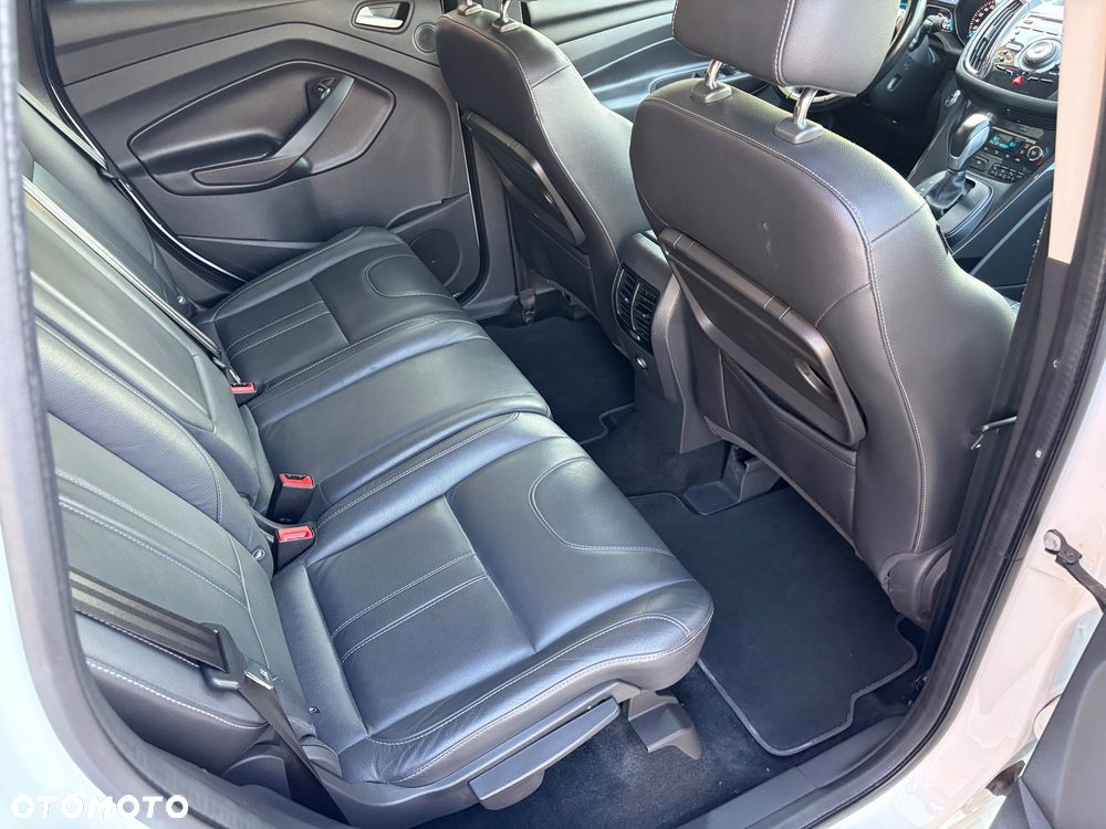 Ford Kuga 2.0 TDCi 4x4 ST-Line - 26
