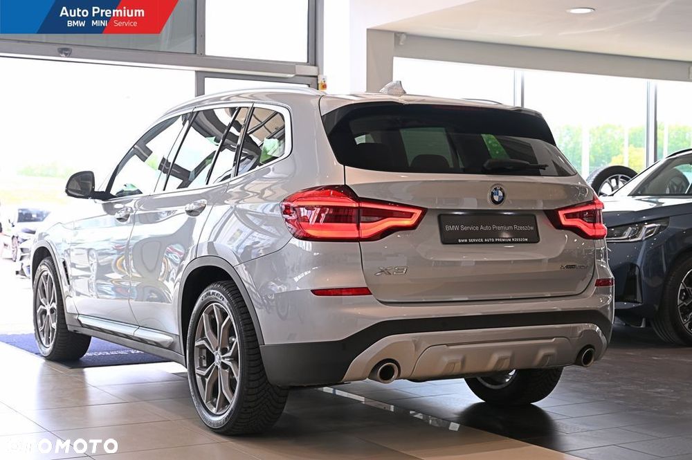 BMW X3 xDrive20d - 22