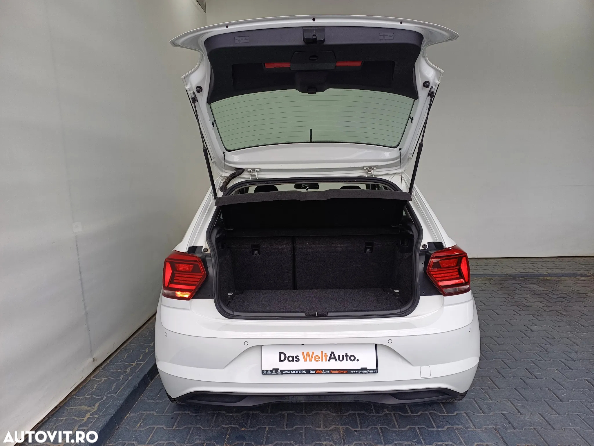 Volkswagen Polo 1.0 TSI Comfortline - 29