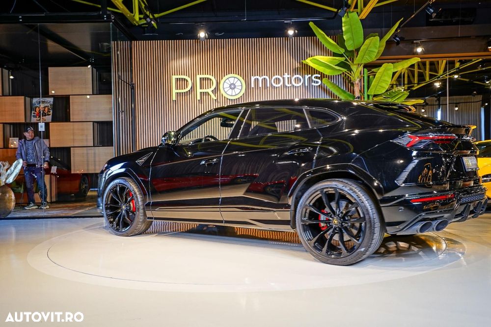Lamborghini URUS - 23