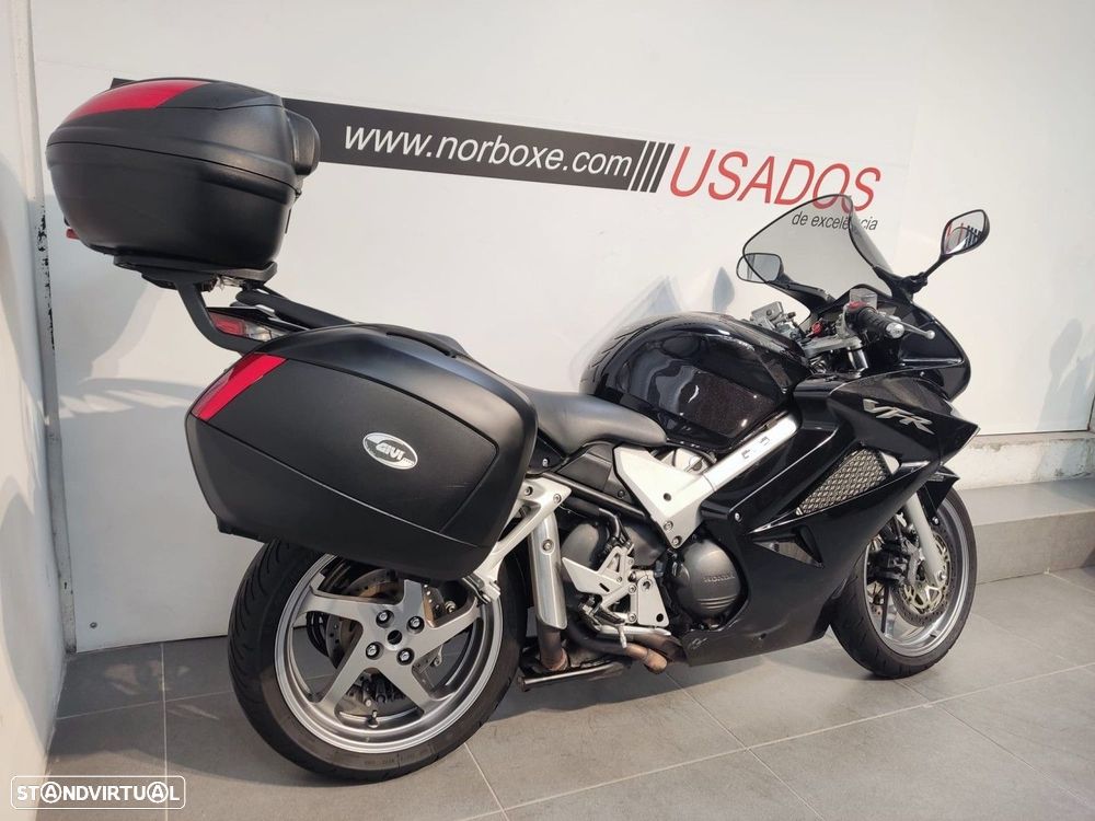 Honda VFR 800 - 3