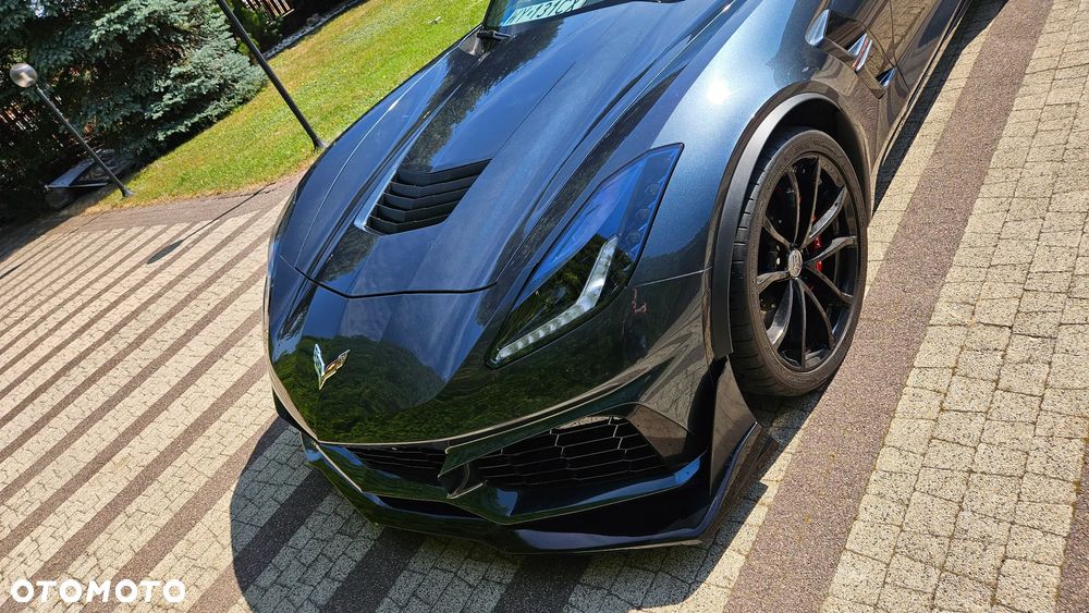 Chevrolet Corvette - 13
