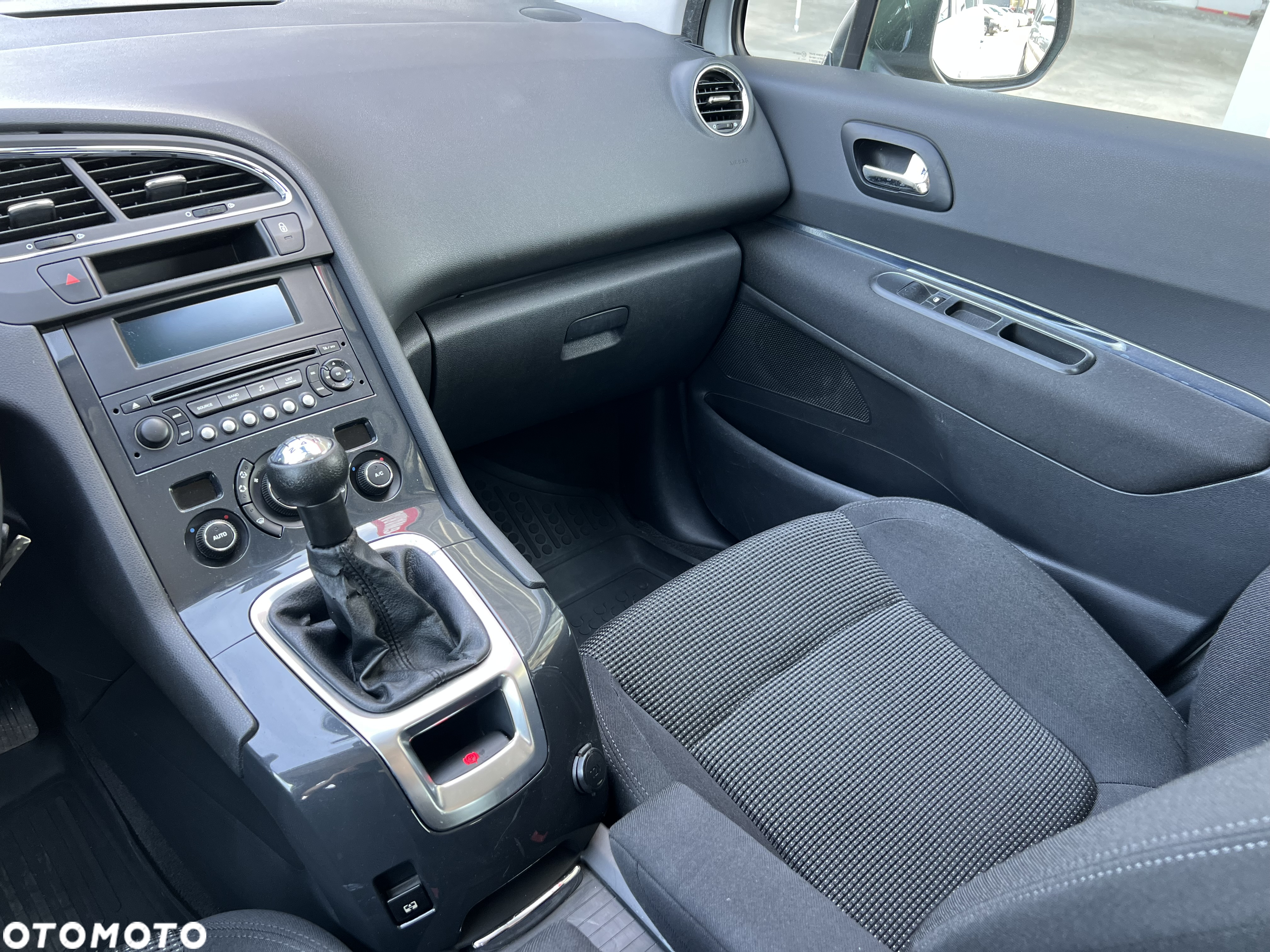 Peugeot 5008 1.6 Active 7os - 18