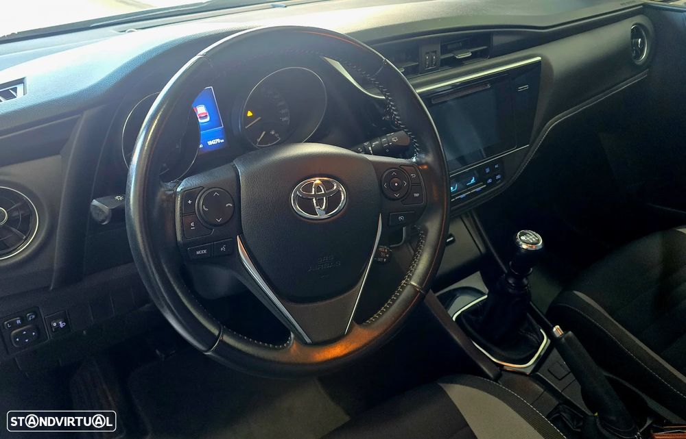 Toyota Auris 1.4 D-4D Comfort+Pack Sport - 9