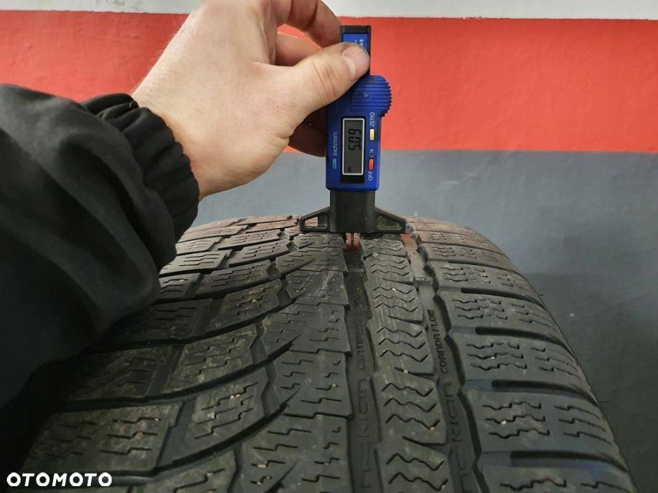 225/55R17 Nokian WR A4 XL para opon zima 5,0mm - 3