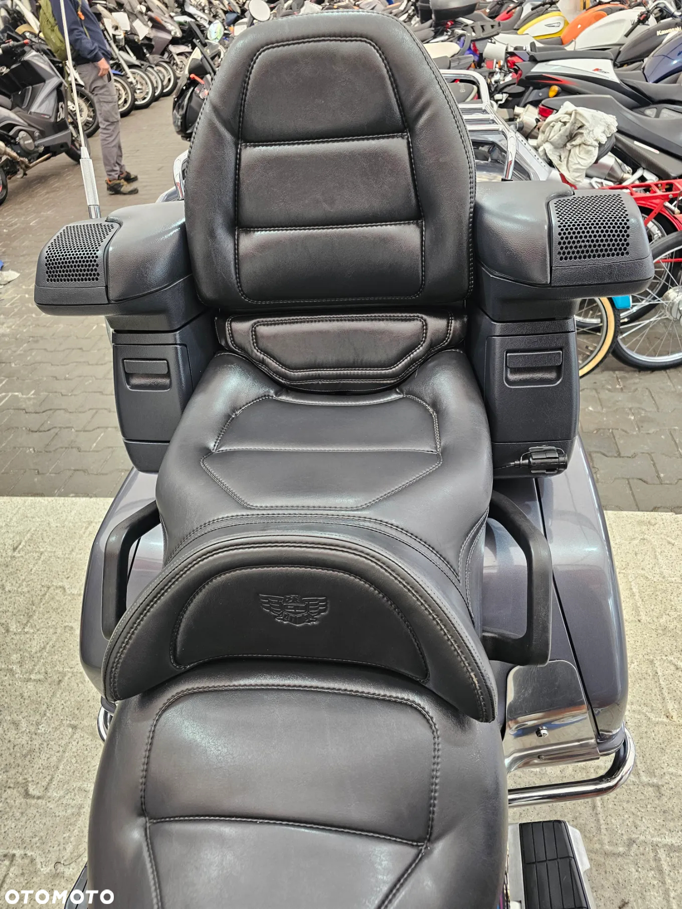 Honda GL - 37