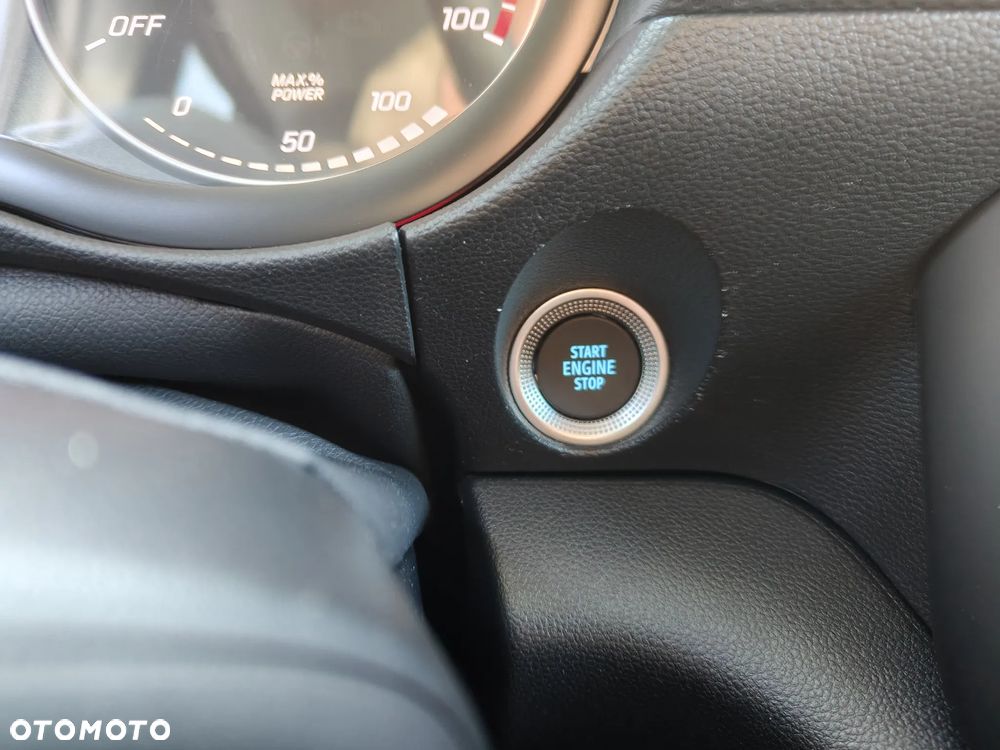 Mercedes-Benz EQT - 24