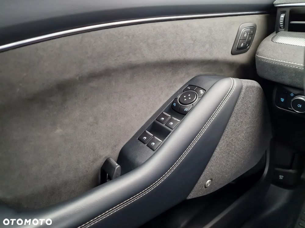 Ford Mustang Mach-E 98kWh AWD GT - 14