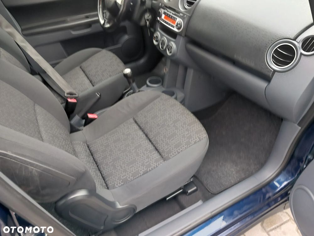 Mitsubishi Colt - 17