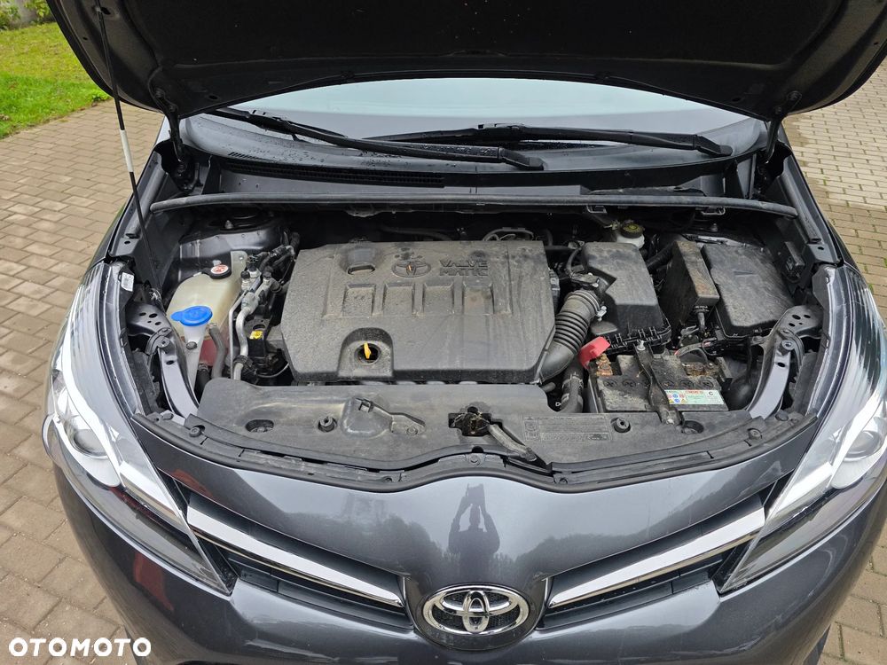 Toyota Verso 1.8 Premium 7os - 29
