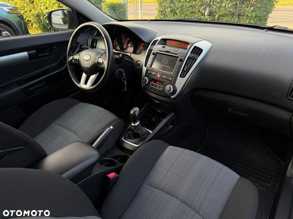 Kia ProCeed 1.4 CVVT Dream-Team Edition - 15