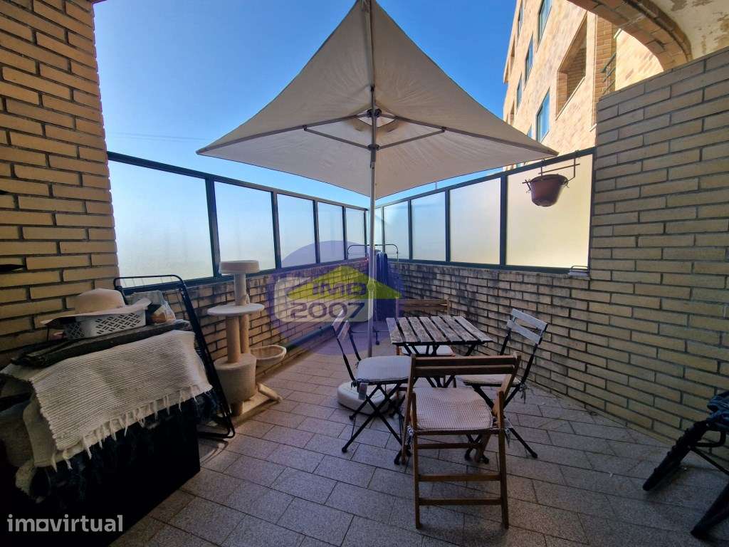 Apartamento T2+1 com Terraço em Mozelos - Grande imagem: 2/44