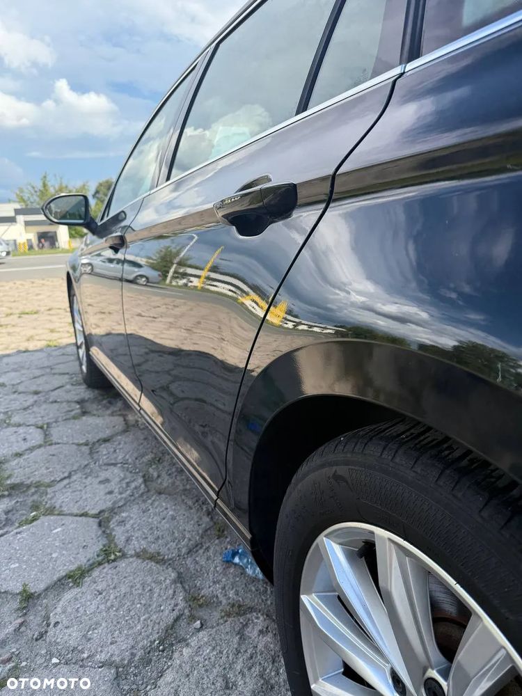 Volkswagen Passat Variant 2.0 TDI SCR DSG Business - 10