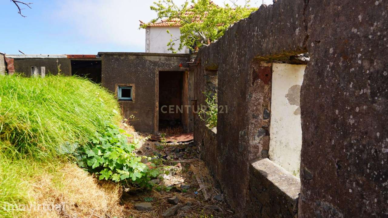 Moradia em Ruínas com Vista Montanha, Ponta do Pargo, Madeira + Garage - Grande imagem: 5/15